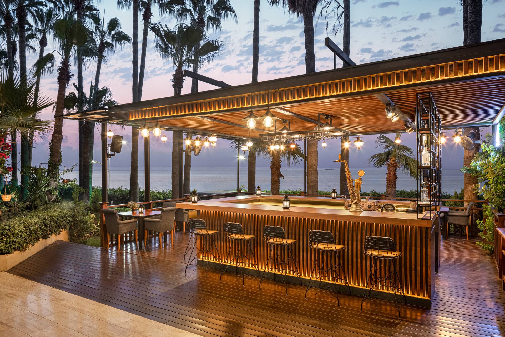 HILTON MERSIN — 12