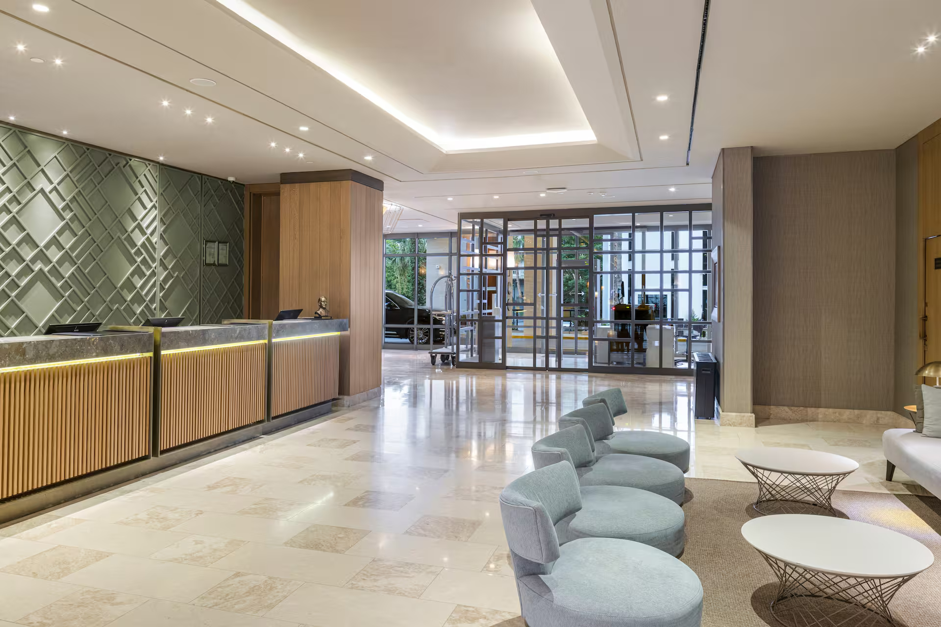 HILTON MERSIN — 18
