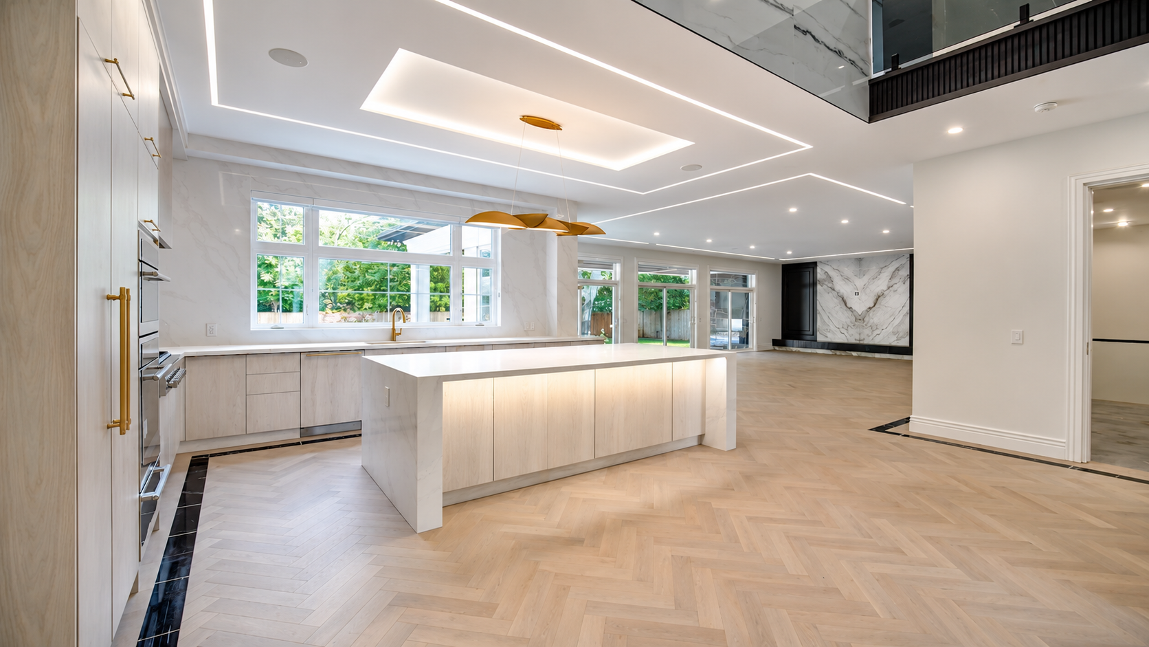 LAKESHORE TOWN HOUSE — 63