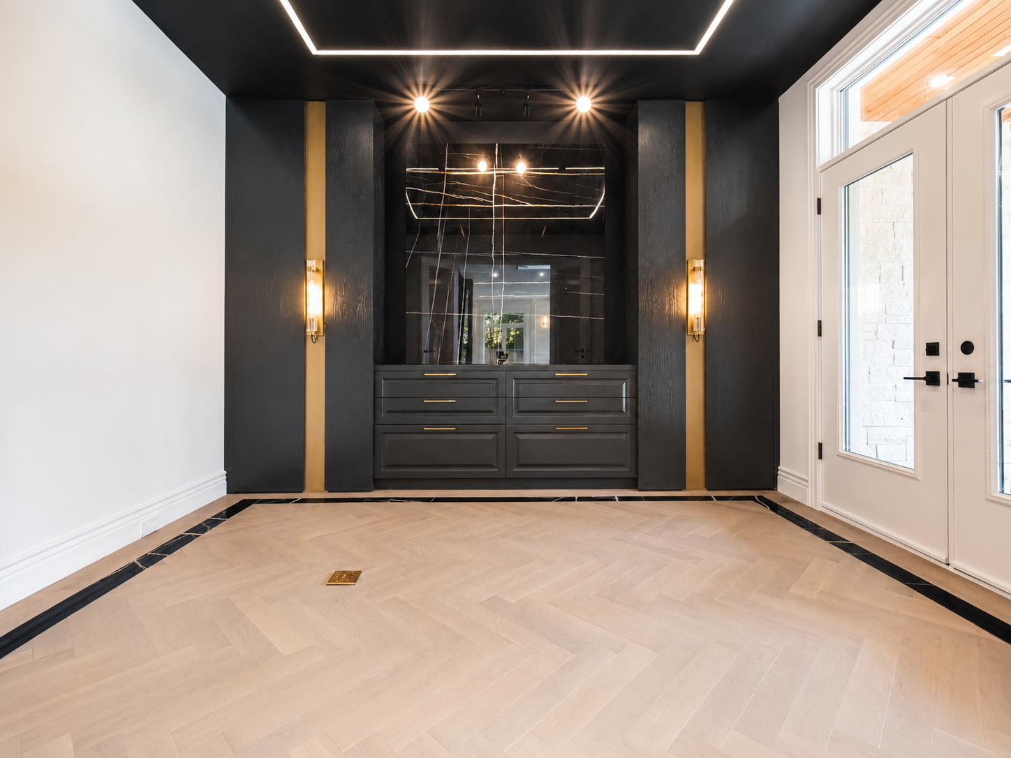LAKESHORE TOWN HOUSE — 15