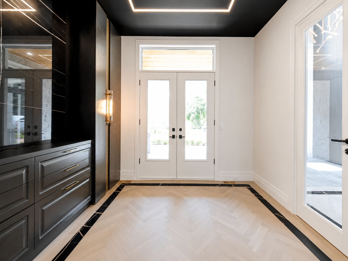 LAKESHORE TOWN HOUSE — 16