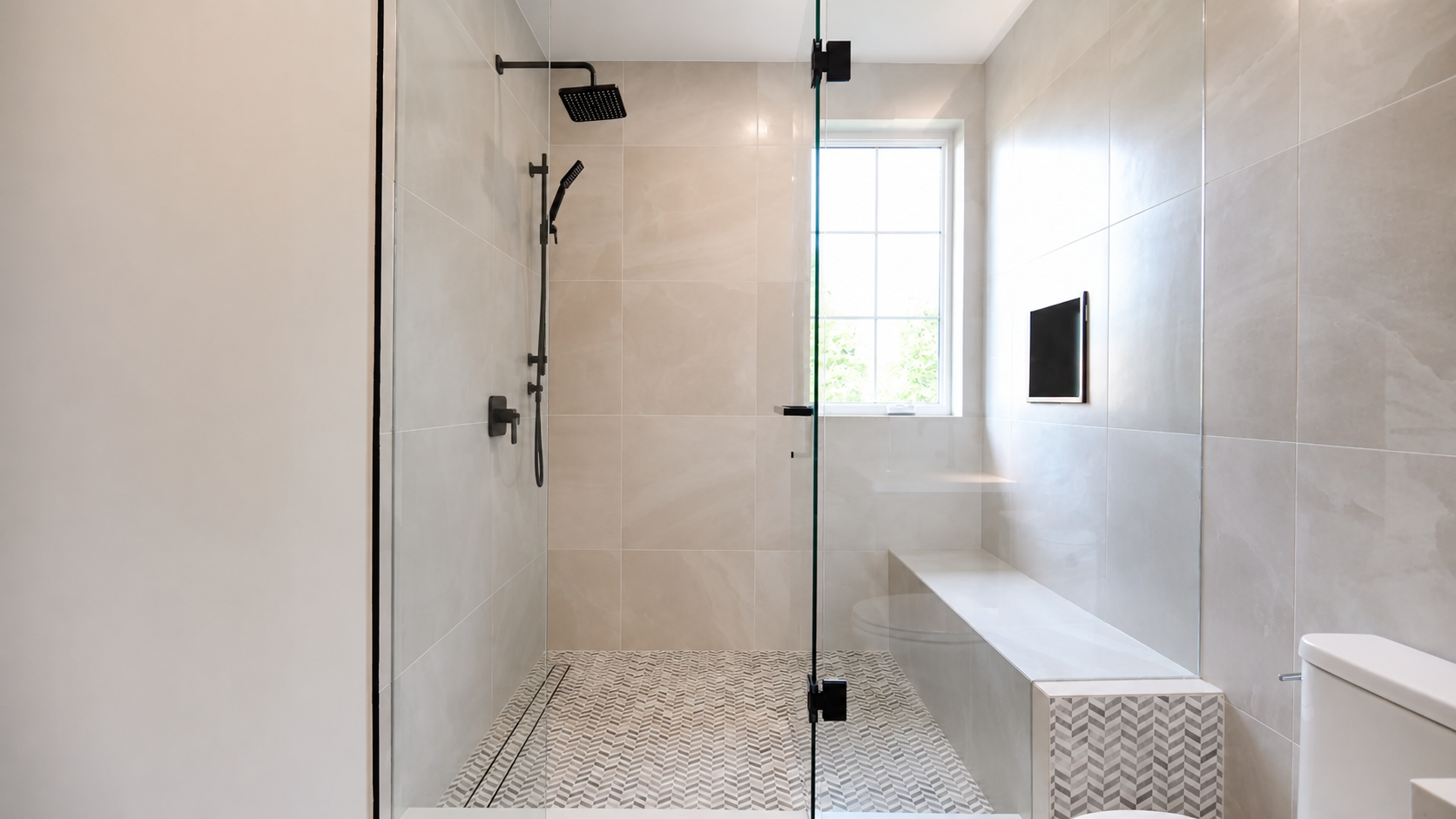 LAKESHORE TOWN HOUSE — 37