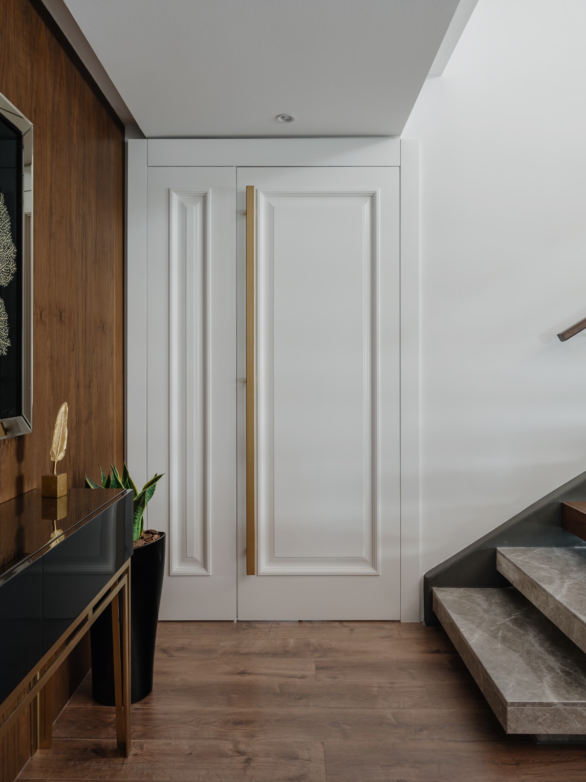 SPECIAL MANOR HOUSE — 18
