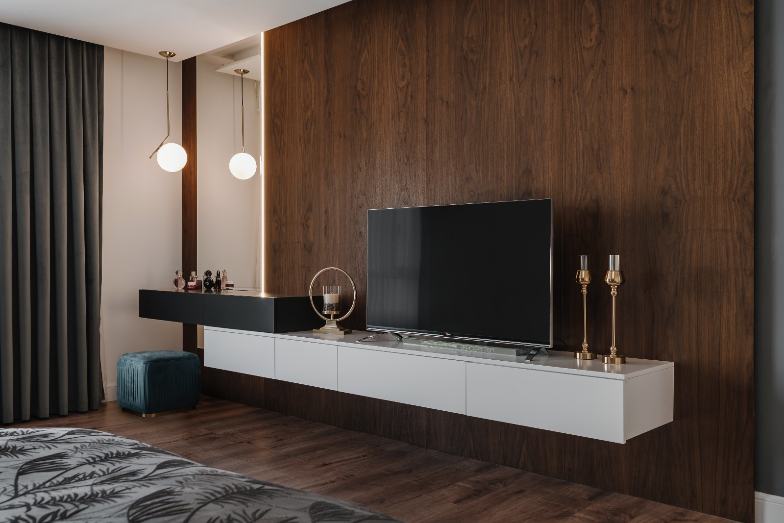SPECIAL MANOR HOUSE — 2