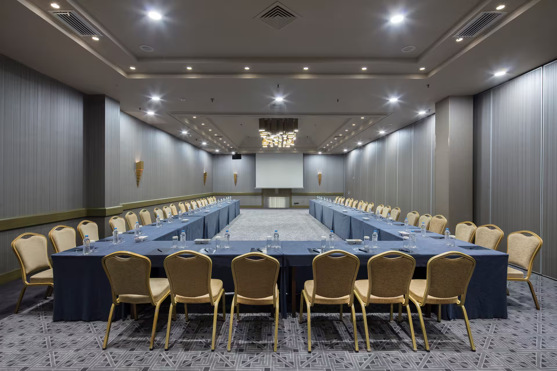 HILTON MERSIN — 22