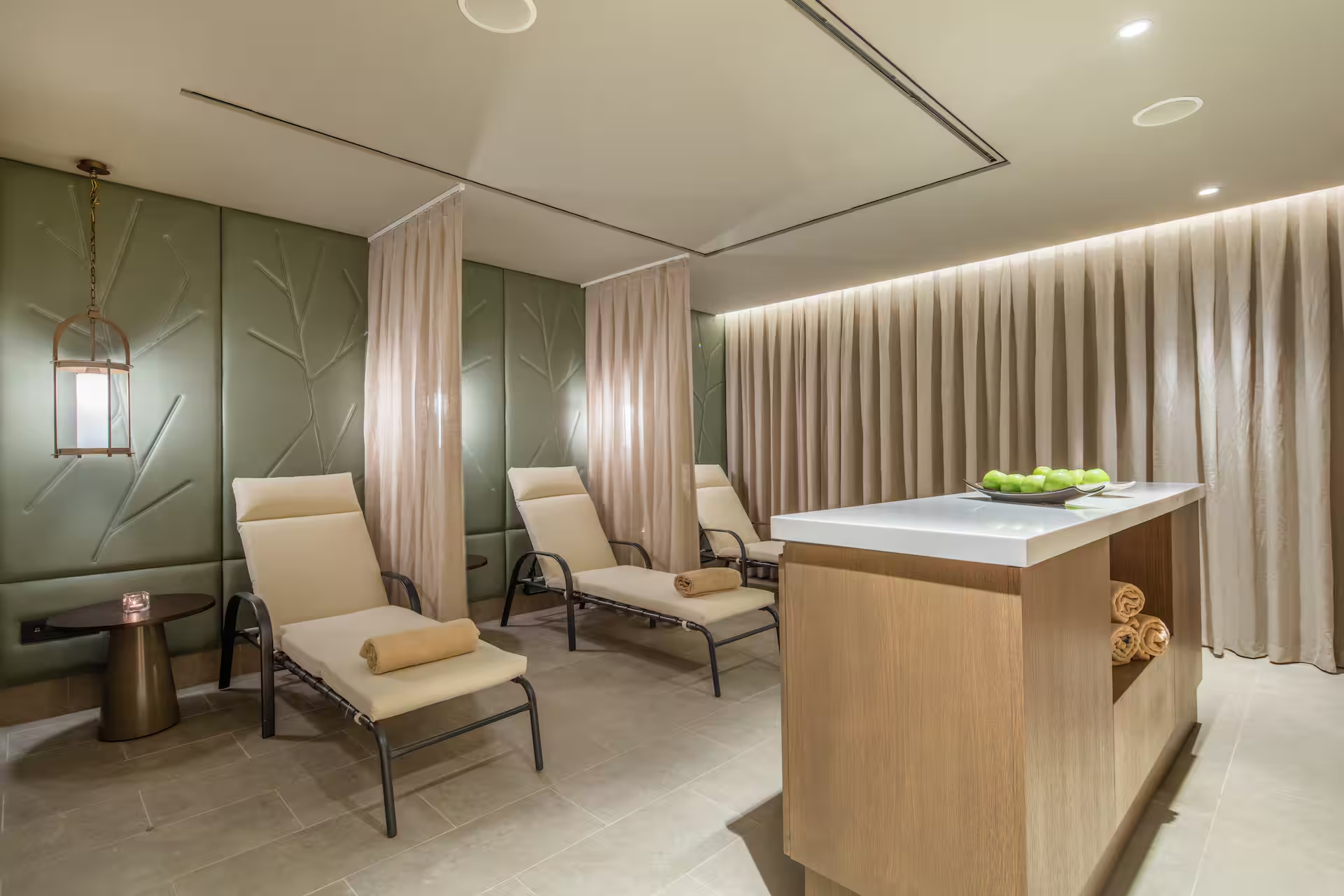 HILTON MERSIN — 6