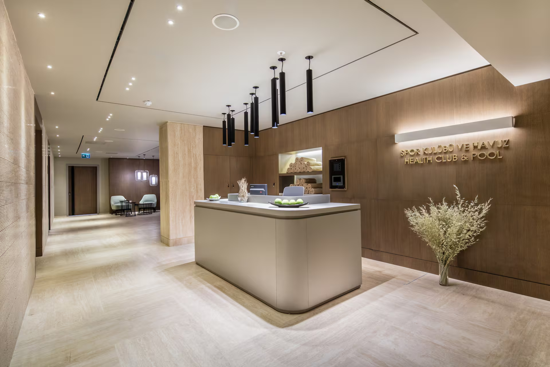 HILTON MERSIN — 7